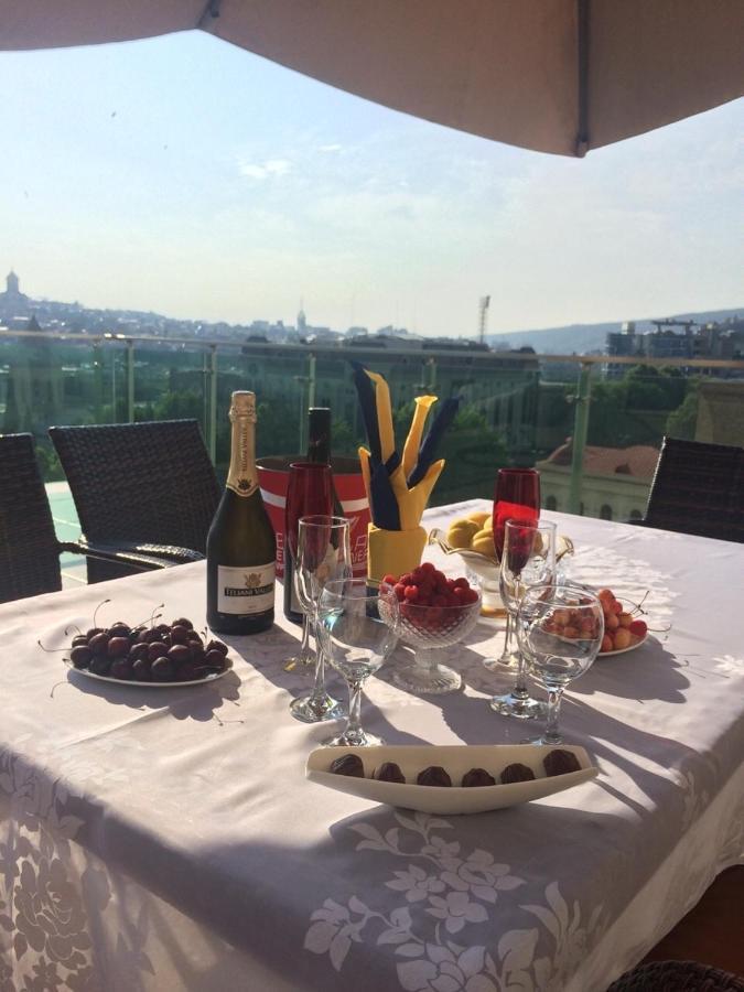 Lesya Apartment With Terrace Tbilisi Exteriör bild