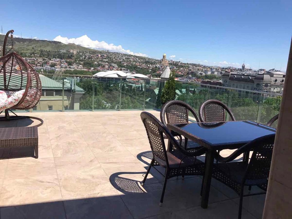 Lesya Apartment With Terrace Tbilisi Exteriör bild